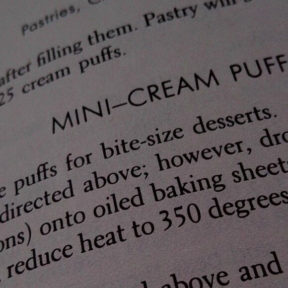 🐸🐸2 papperback cook books Sweet and Sugar Free: and 1,001 Secrets of Great - Picture 10 of 16